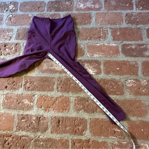 Danskin size XS purple Brushed 7/8 Legging with pockets - Picture 10 of 13